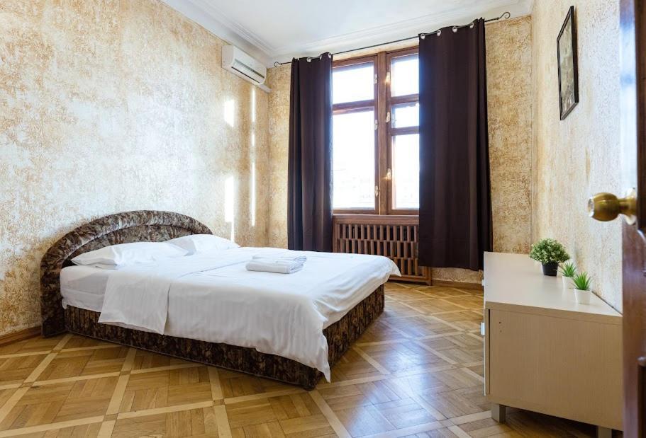 Apartment Arena City 911 Kiev Buitenkant foto