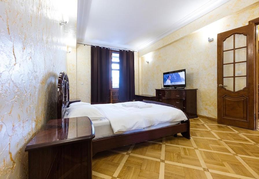 Apartment Arena City 911 Kiev Buitenkant foto