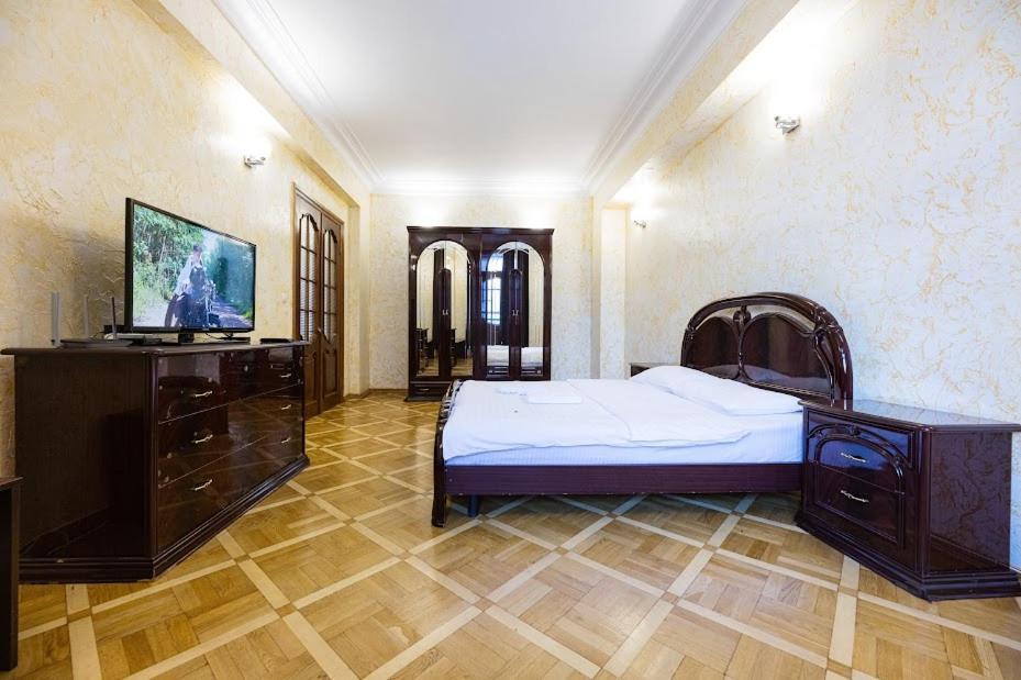 Apartment Arena City 911 Kiev Buitenkant foto