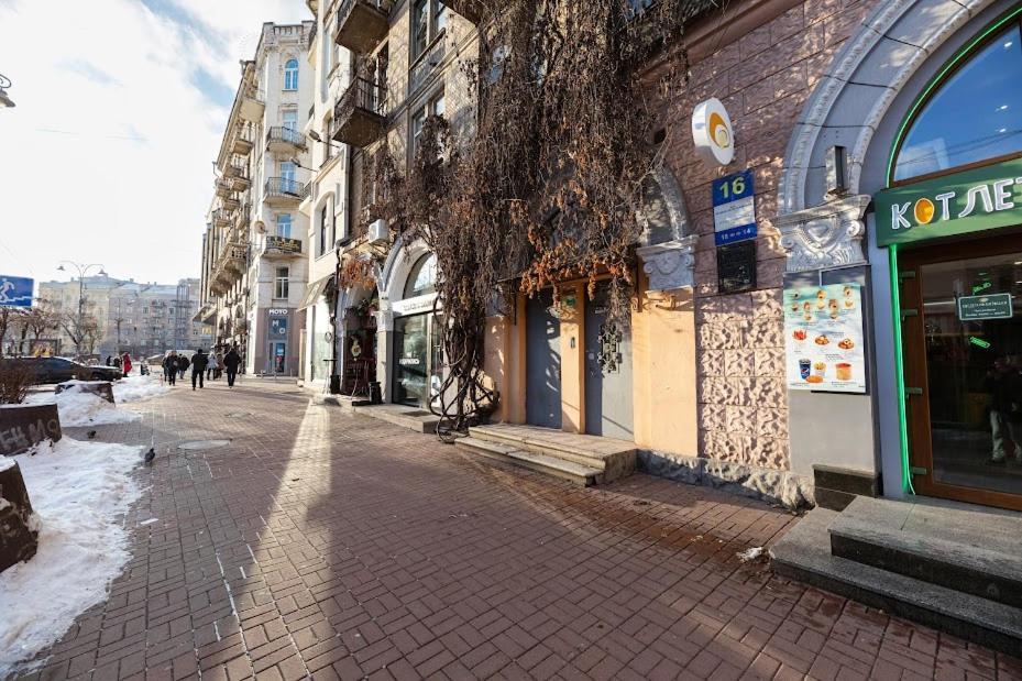 Apartment Arena City 911 Kiev Buitenkant foto